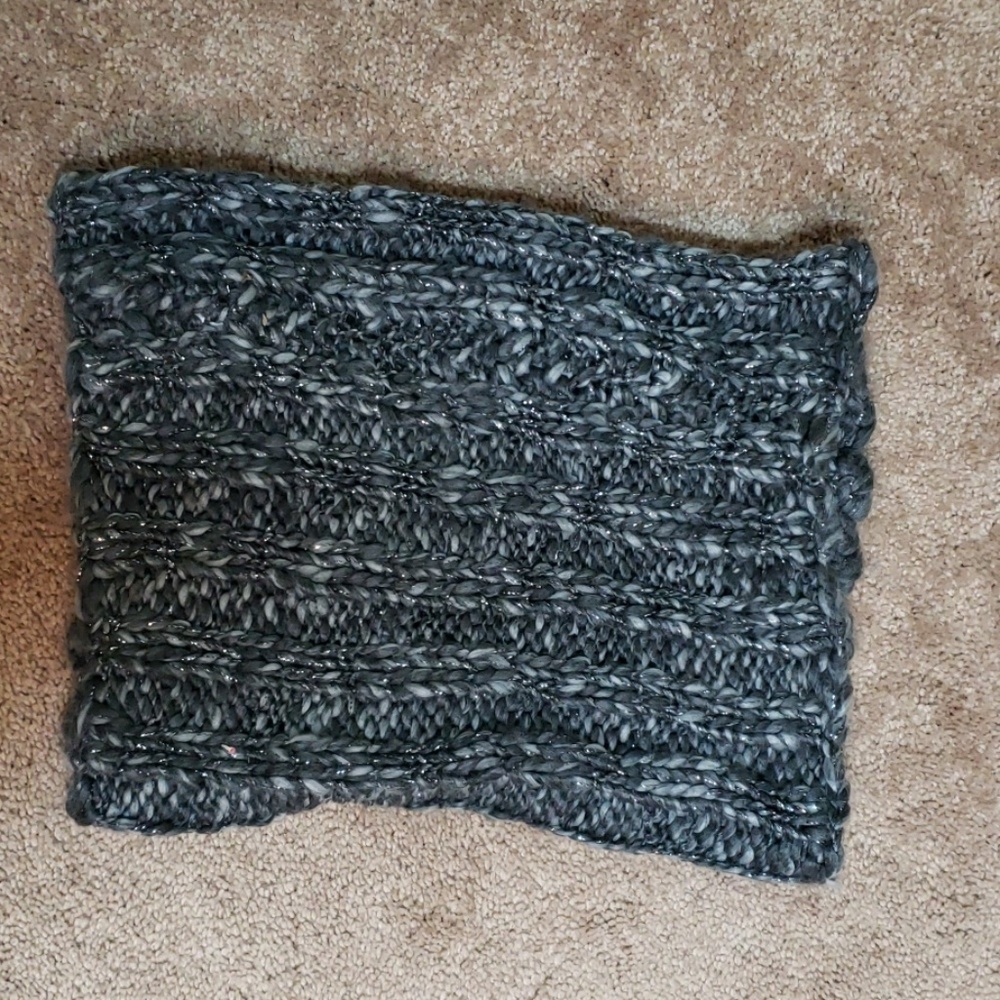 Neck scarf